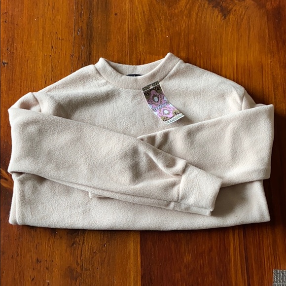 Boohoo two piece lounge set. Crewneck and jogger - Picture 4 of 4